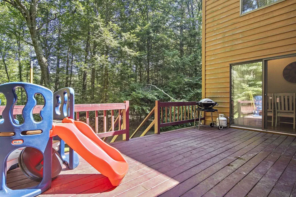30 Harper Ridge Road Hampstead NH 03826