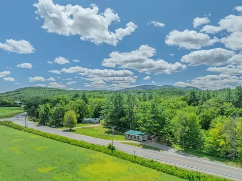 19 Quincy Road Plymouth NH 03264