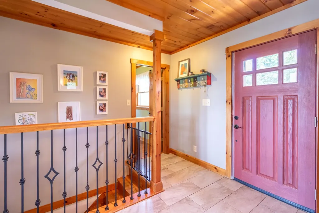 4088 Hinman Settler Road Derby VT 05829