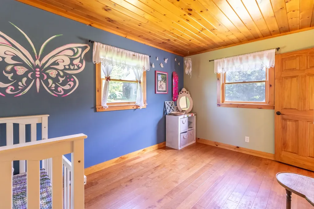 4088 Hinman Settler Road Derby VT 05829