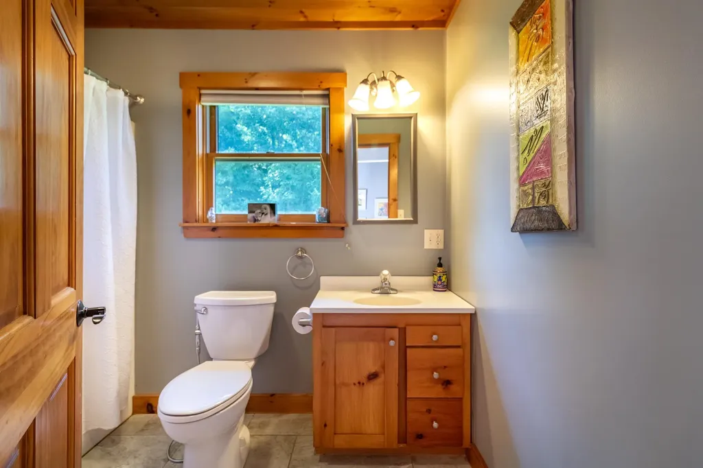 4088 Hinman Settler Road Derby VT 05829