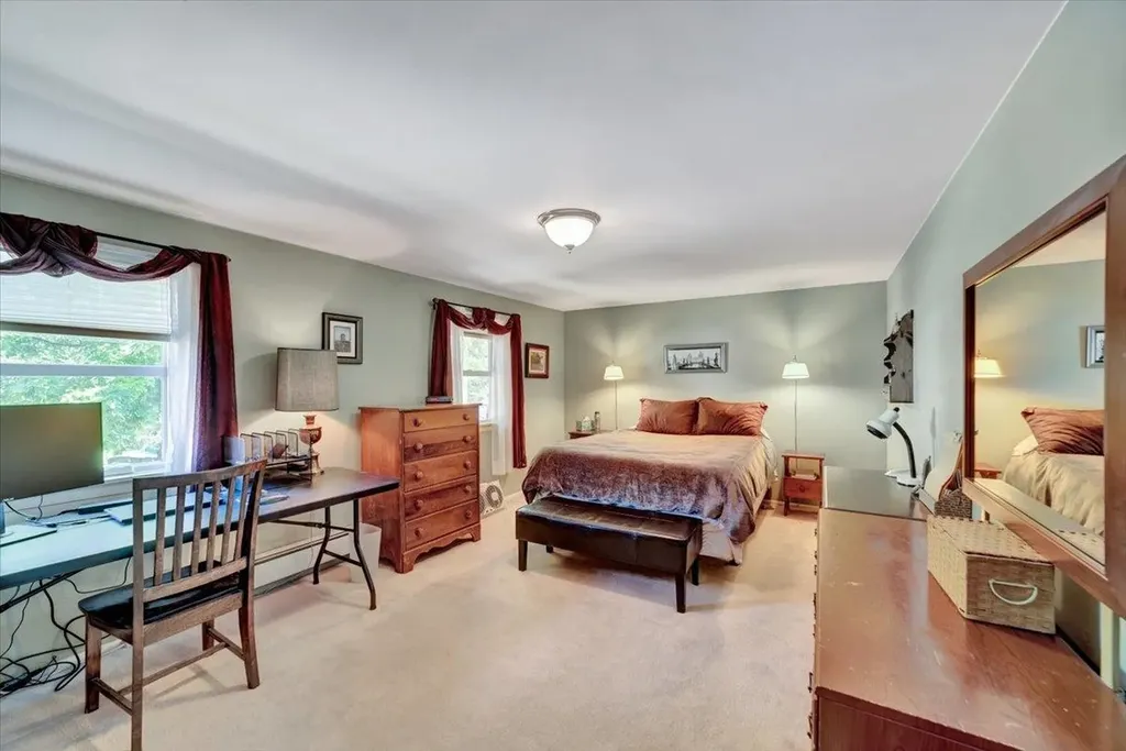 64 Sandy Lane Burlington VT 05408