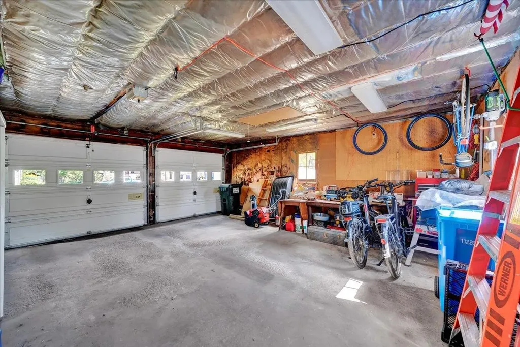 64 Sandy Lane Burlington VT 05408