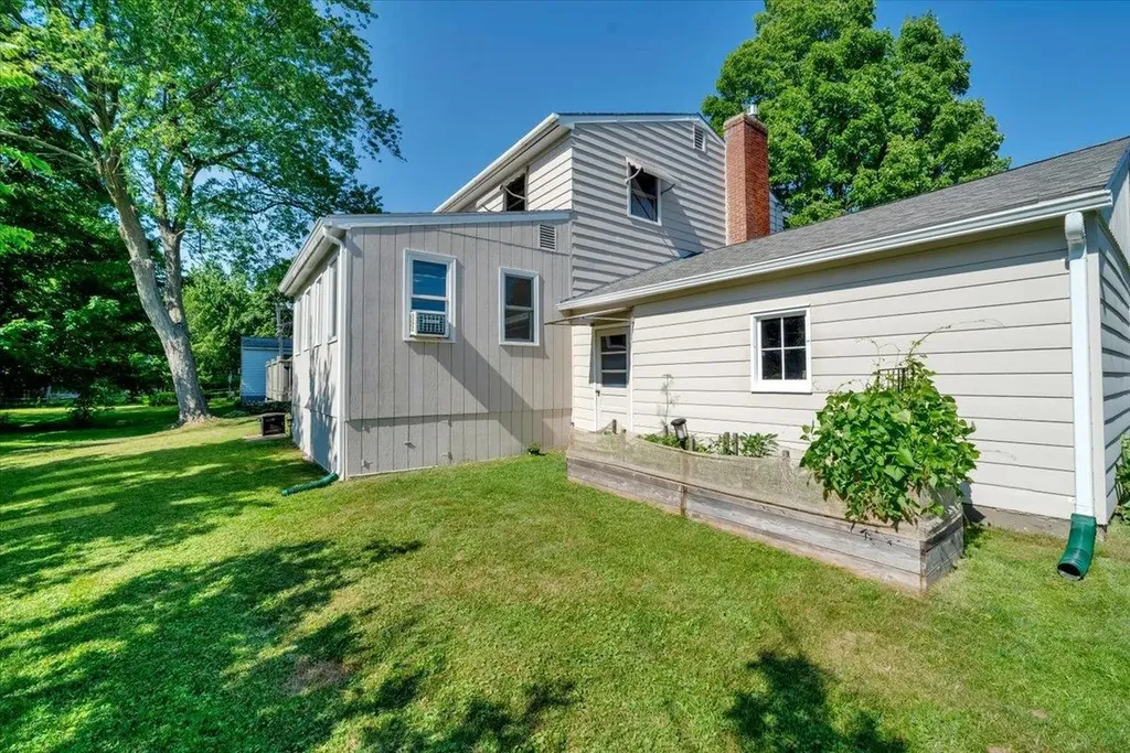 64 Sandy Lane Burlington VT 05408