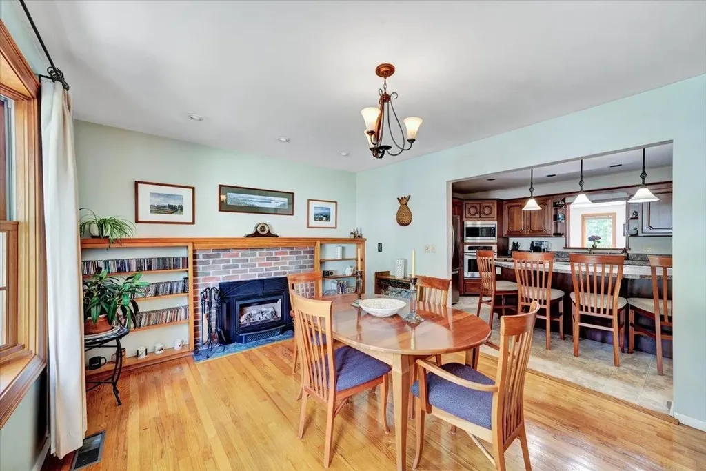 64 Sandy Lane Burlington VT 05408