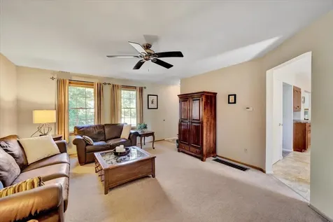 64 Sandy Lane Burlington VT 05408