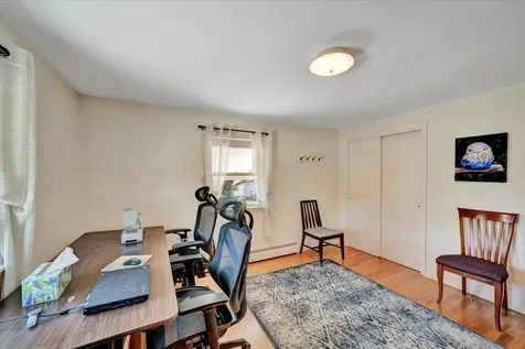 64 Sandy Lane Burlington VT 05408