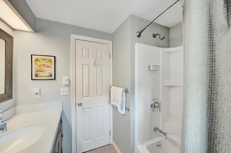 64 Sandy Lane Burlington VT 05408