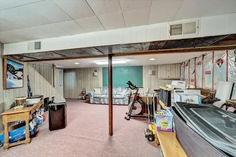 64 Sandy Lane Burlington VT 05408