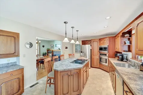 64 Sandy Lane Burlington VT 05408