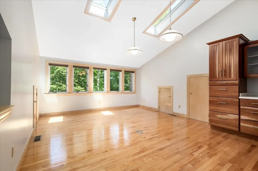 10 Kittredge Road Mont Vernon NH 03057