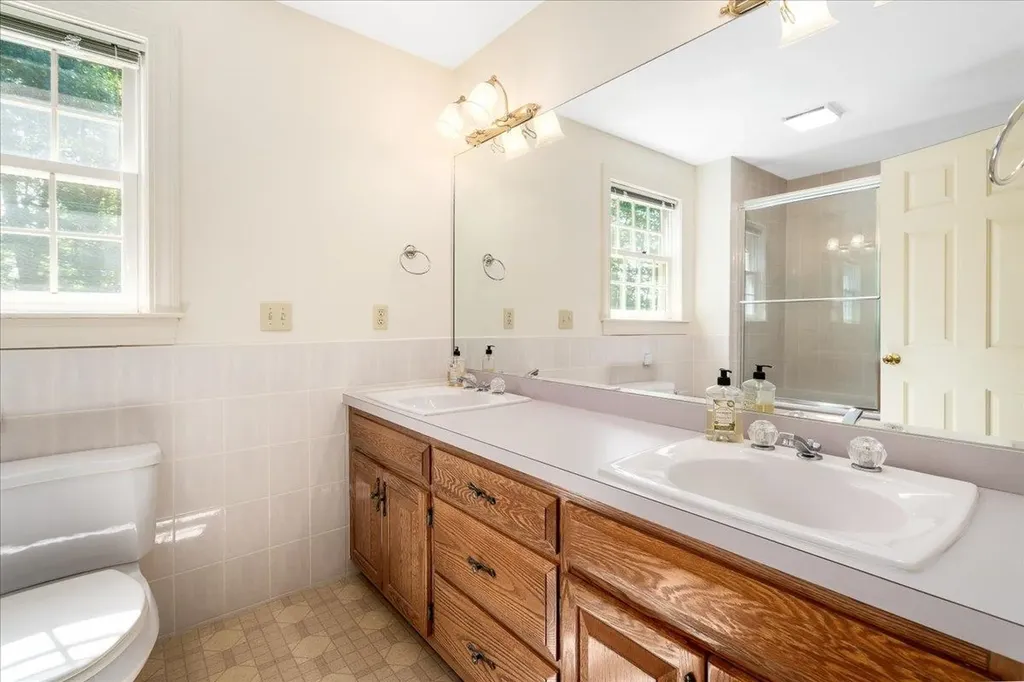 10 Kittredge Road Mont Vernon NH 03057