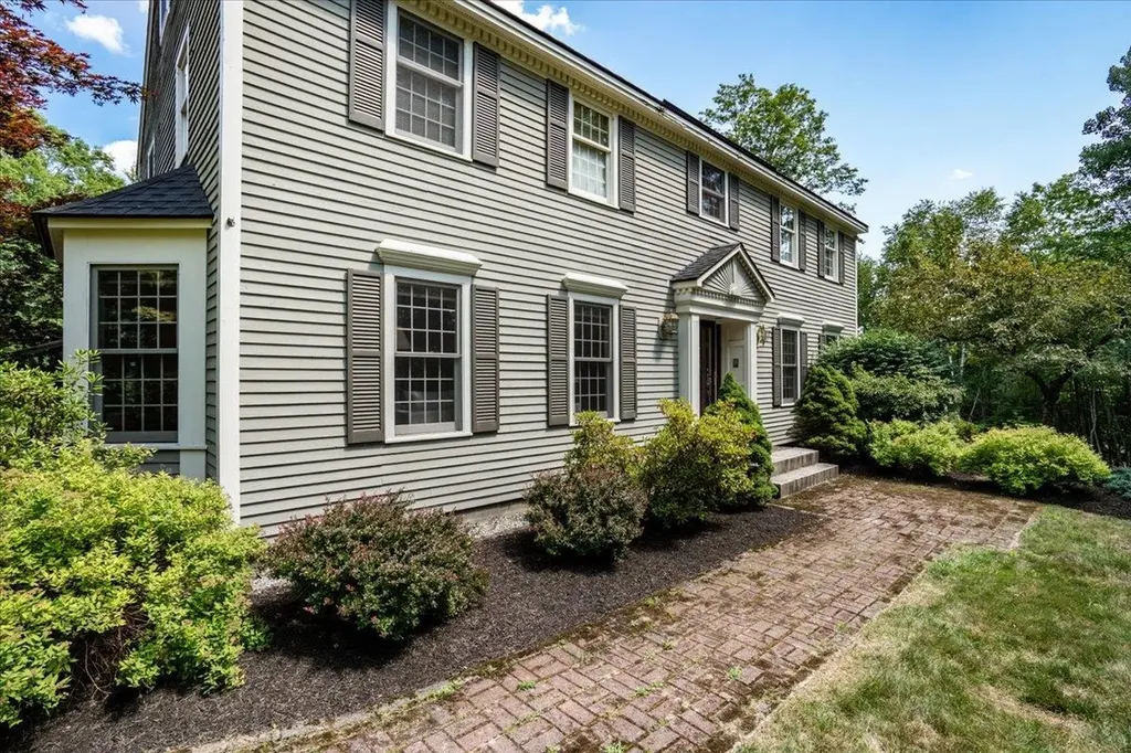 10 Kittredge Road Mont Vernon NH 03057