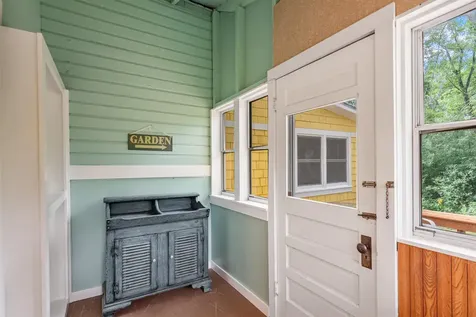 66 The Pines North Georgia VT 05478