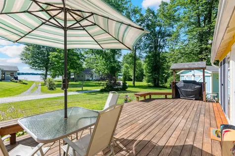 66 The Pines North Georgia VT 05478