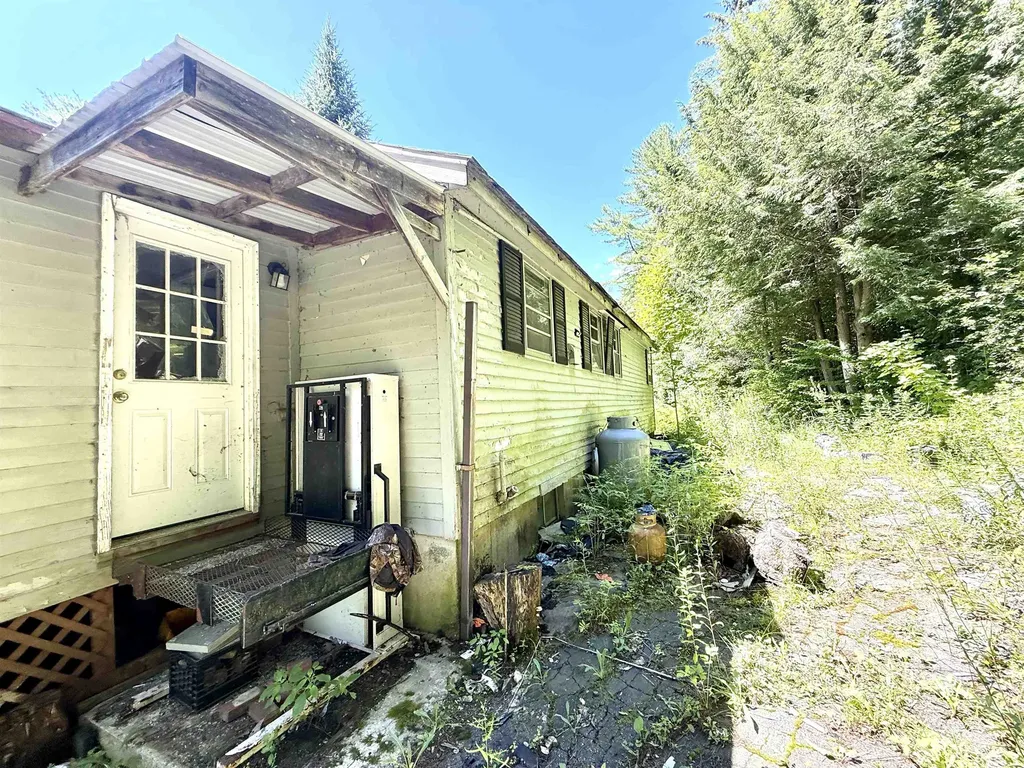 3286 Vt Route 113 Vershire VT 05083