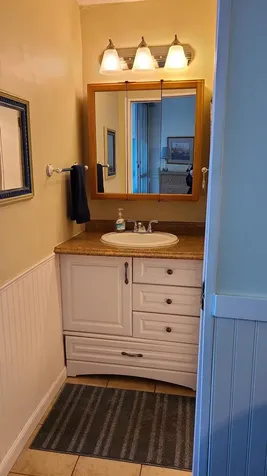 933 Ocean Boulevard Hampton NH 03842