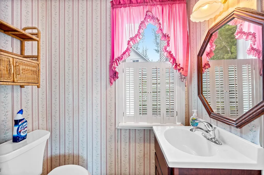 2102 Paine Turnpike South Berlin VT 05641