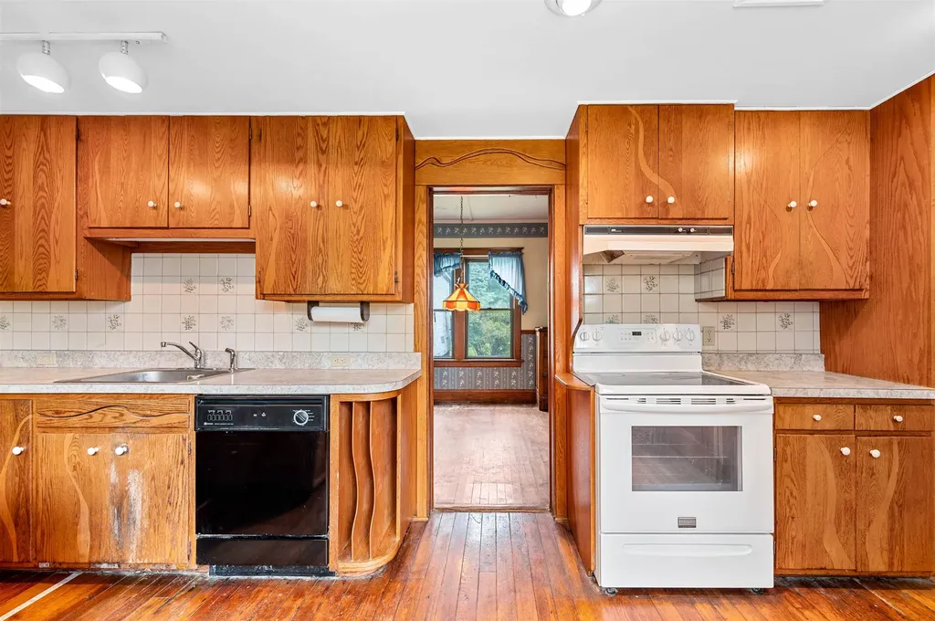 2102 Paine Turnpike South Berlin VT 05641