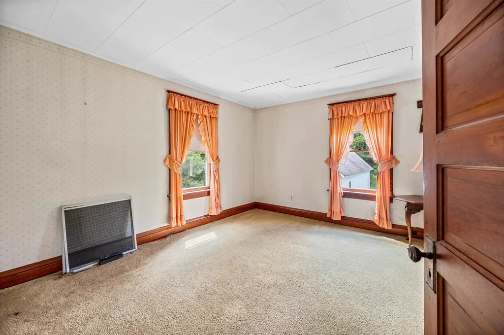 2102 Paine Turnpike South Berlin VT 05641