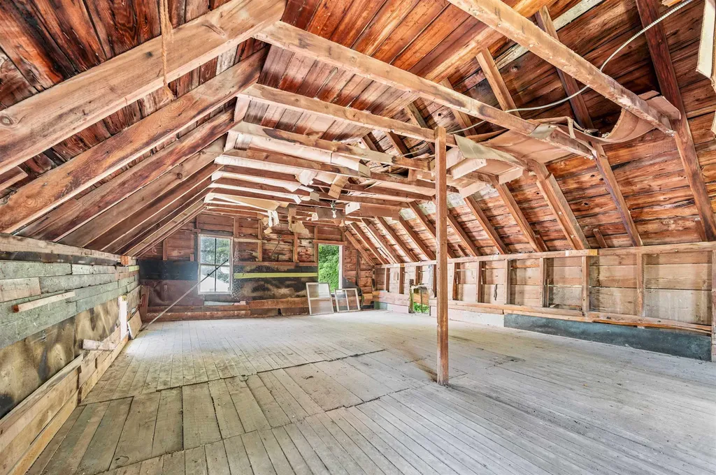 2102 Paine Turnpike South Berlin VT 05641