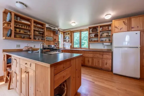 18 Woodland Lane Wilmot NH 03287