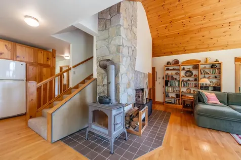 18 Woodland Lane Wilmot NH 03287