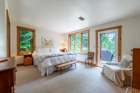 18 Woodland Lane Wilmot NH 03287