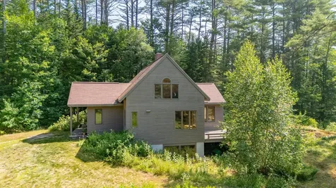 18 Woodland Lane Wilmot NH 03287