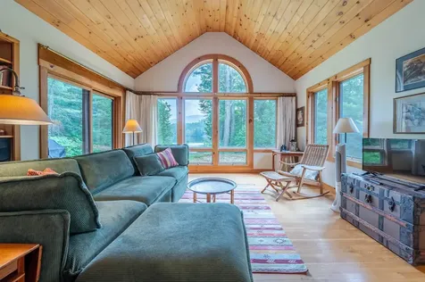 18 Woodland Lane Wilmot NH 03287