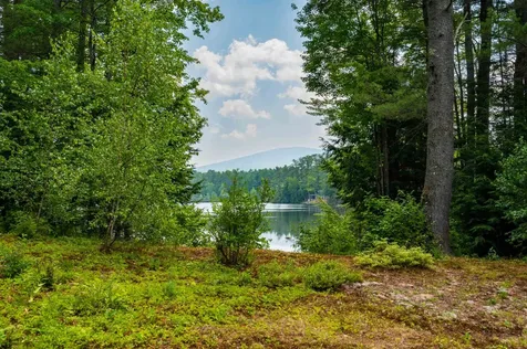 18 Woodland Lane Wilmot NH 03287