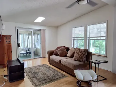 44 Hawaii Lane Rochester NH 03867