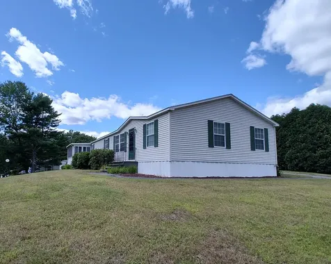 44 Hawaii Lane Rochester NH 03867