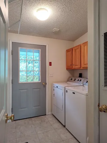 44 Hawaii Lane Rochester NH 03867