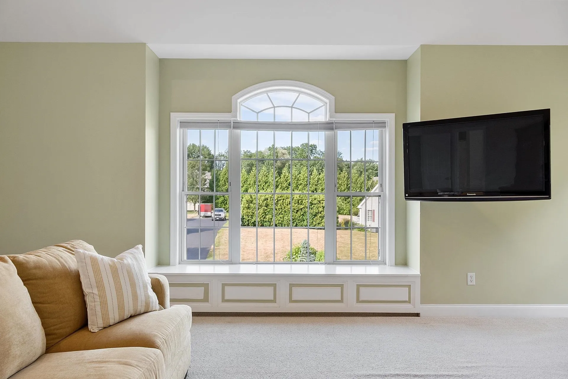 13 Silver Brook Road Salem NH 03079