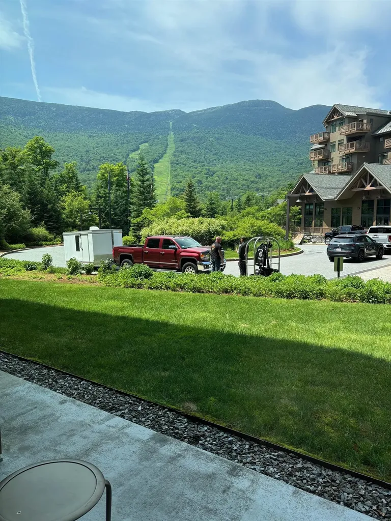 7412 Mountain Road Stowe VT 05672