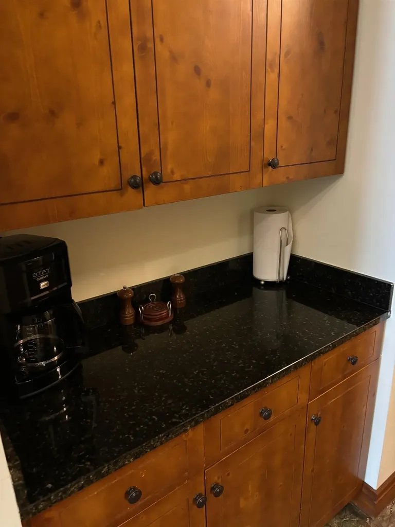 7412 Mountain Road Stowe VT 05672