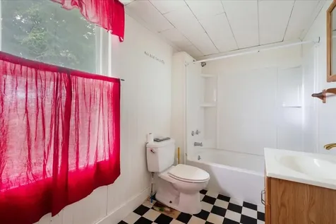 23 Hanna Road Highgate VT 05459