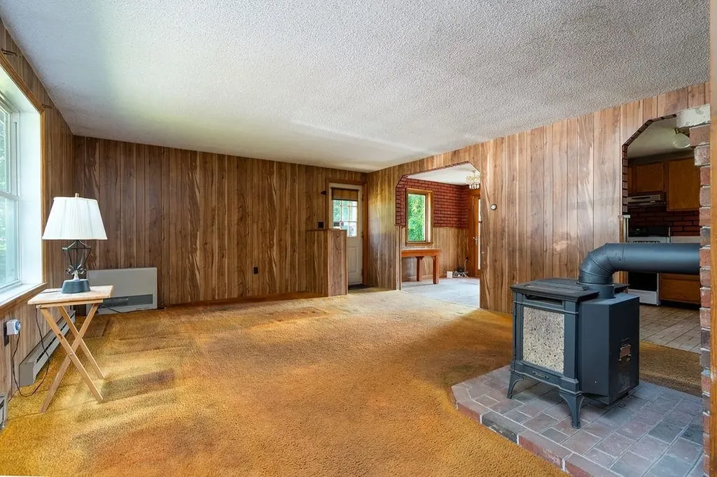 1031 Cherry Valley Road Gilford NH 03249