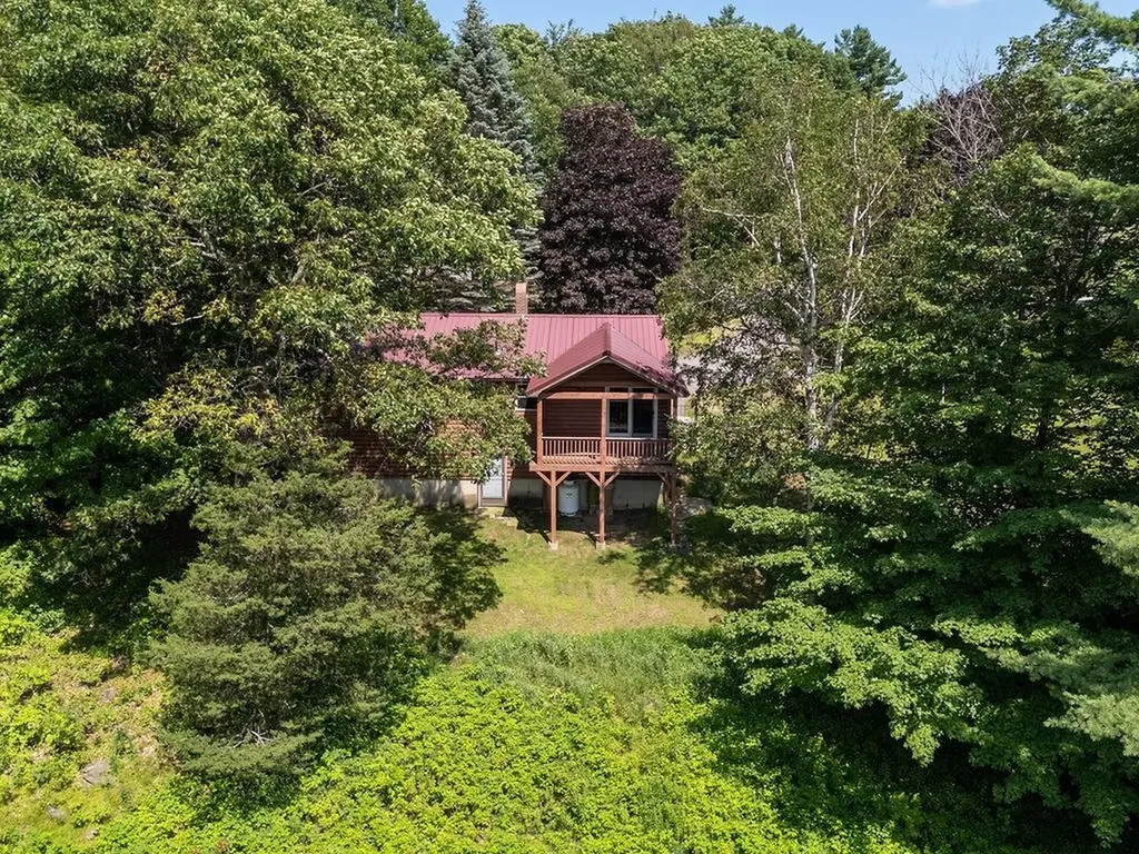 1031 Cherry Valley Road Gilford NH 03249
