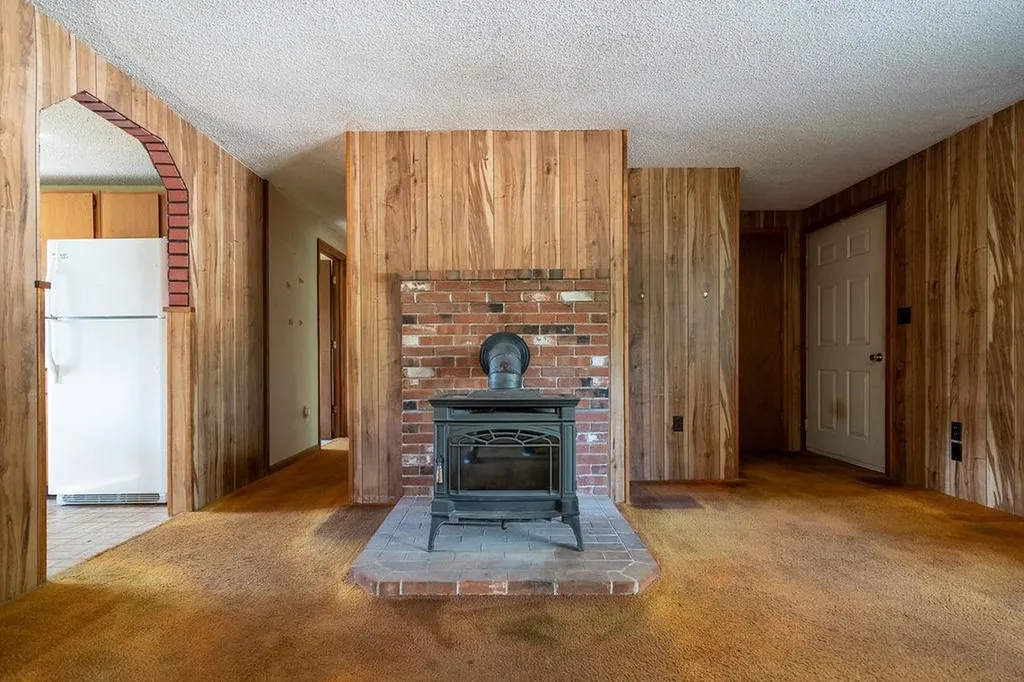 1031 Cherry Valley Road Gilford NH 03249