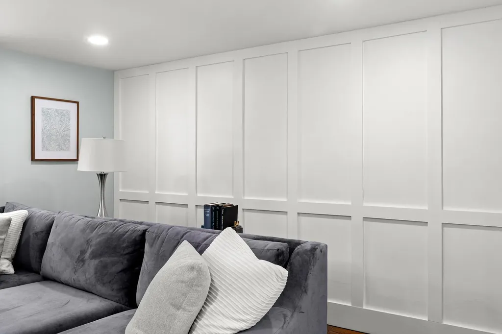 10 Irving Street Salem NH 03079