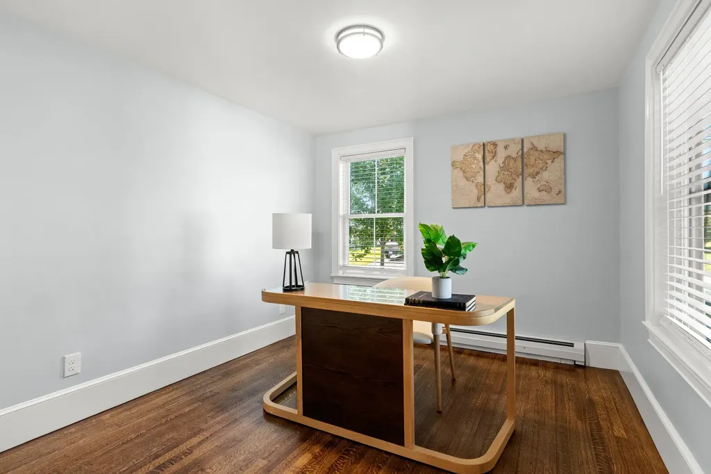 10 Irving Street Salem NH 03079