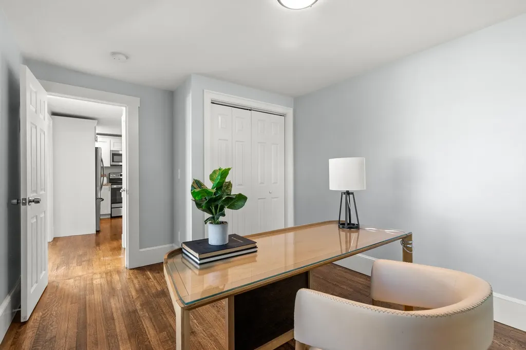 10 Irving Street Salem NH 03079