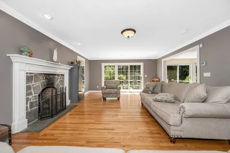 7 Oak Ridge Drive Atkinson NH 03811