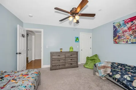 7 Oak Ridge Drive Atkinson NH 03811