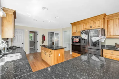 7 Oak Ridge Drive Atkinson NH 03811