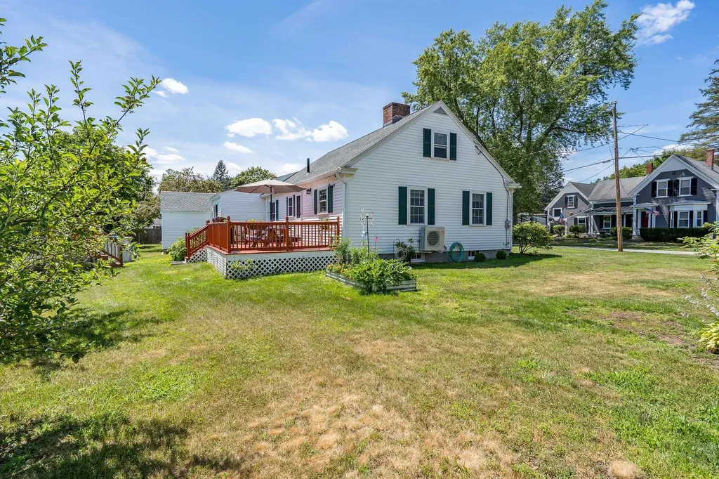 19 Pleasant Street Merrimack NH 03054