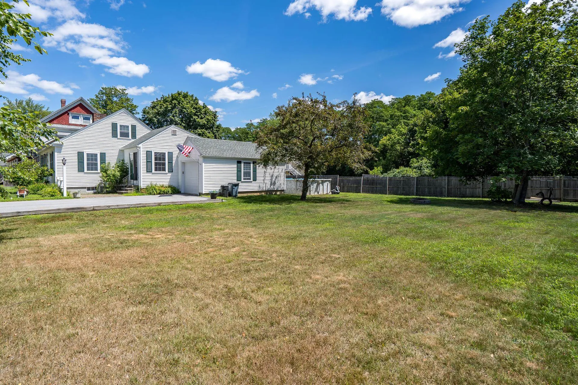 19 Pleasant Street Merrimack NH 03054