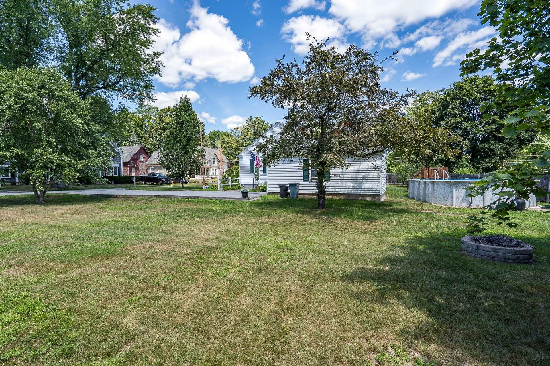 19 Pleasant Street Merrimack NH 03054